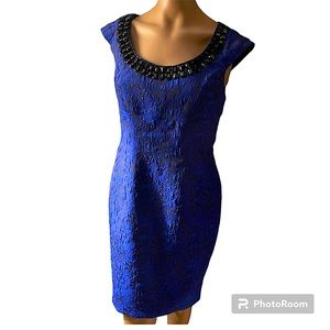 COPY - ADRIANNA PAPELL classic dress